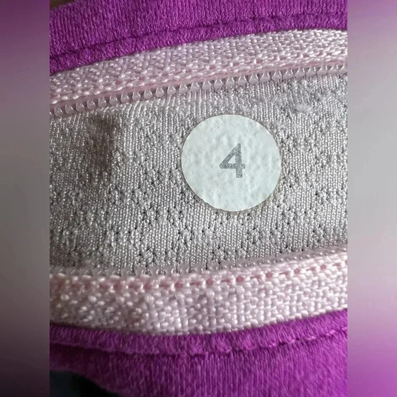 Lululemon Groovy Run Shorts Women 4 Gray Violet Zip Pocket Inner Briefs Wicking - Picture 6 of 6